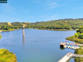 1375 El Curtola Blvd, Lafayette CA 94549