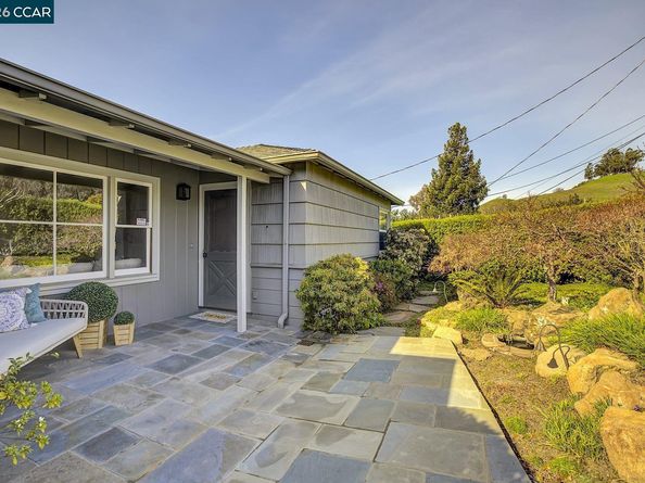 1375 El Curtola Blvd, Lafayette CA 94549