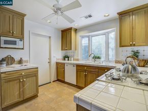 1375 El Curtola Blvd, Lafayette CA 94549