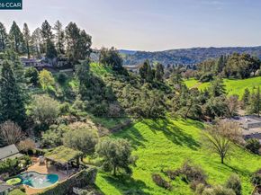 1375 El Curtola Blvd, Lafayette CA 94549