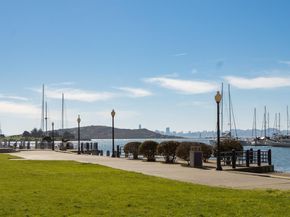 22 Schooner Ct, Richmond CA 94804