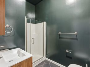 1004 9th Ave, Oakland CA 94606