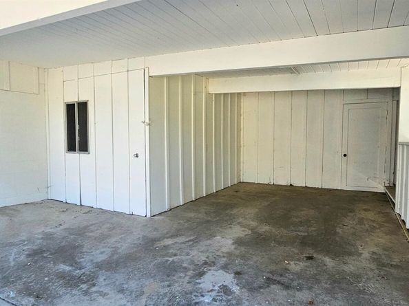 7030 Snake Rd, Oakland CA 94611