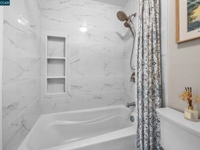 825 Oak Grove Rd 62, Concord CA 94518