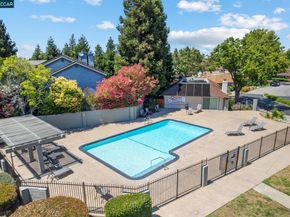 825 Oak Grove Rd 62, Concord CA 94518