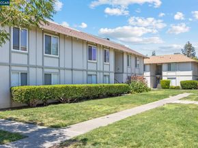 825 Oak Grove Rd 62, Concord CA 94518