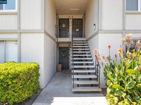 825 Oak Grove Rd 62, Concord CA 94518