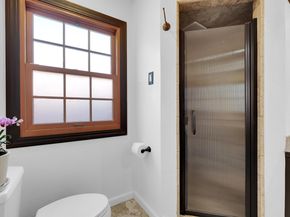 890 Linwood Way, San Leandro CA 94577