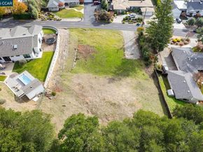 1183 Glen Rd, Lafayette CA 94549