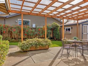 1515 Miramonte Ave, Mountain View CA 94040