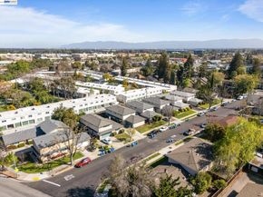 19423-19425 Greenwood Dr, Cupertino CA 95014