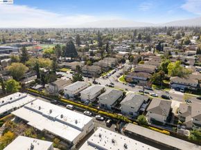 19423-19425 Greenwood Dr, Cupertino CA 95014