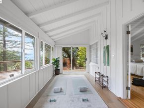 2976 Joaquin Miller Rd, Oakland CA 94602