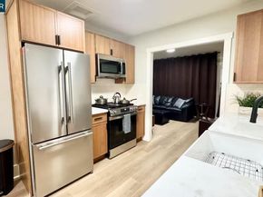 585 S 10Th St, San Jose CA 95112