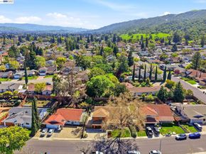 7738 Fairoaks Dr, Pleasanton CA 94588