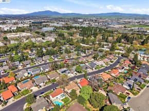 7738 Fairoaks Dr, Pleasanton CA 94588