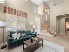 107 Limestone Cmn, Livermore CA 94550