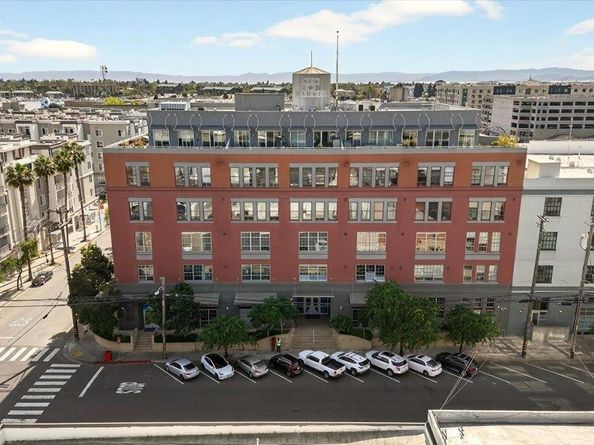 201 4Th St 601, Oakland CA 94607