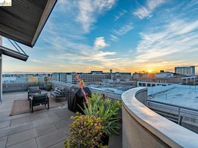 201 4Th St 601, Oakland CA 94607