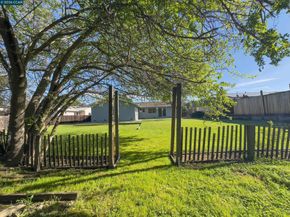 4130 Storey Ln, Concord CA 94518