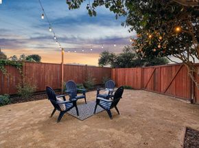 1092 Dwight Way, Berkeley CA 94710