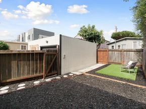 1004 39Th St, Oakland CA 94608