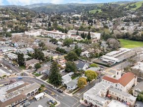 1308 Pine St, Martinez CA 94553