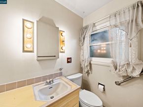 1174 Saint Francis Dr, Concord CA 94518