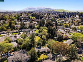 1174 Saint Francis Dr, Concord CA 94518