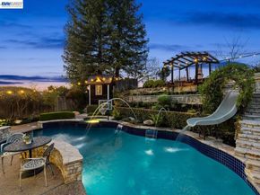 976 Richard Ln, Danville CA 94526