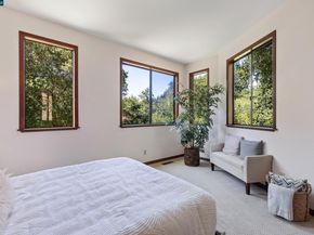 39 Mira Loma Rd, Orinda CA 94563