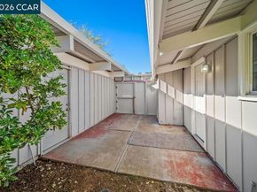 1737 Ravenwood Dr, Concord CA 94520