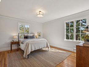 900 Rosemount Rd, Oakland CA 94610