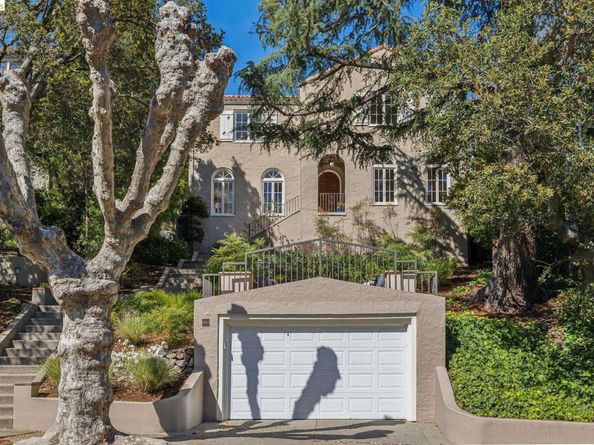 900 Rosemount Rd, Oakland CA 94610