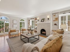 900 Rosemount Rd, Oakland CA 94610