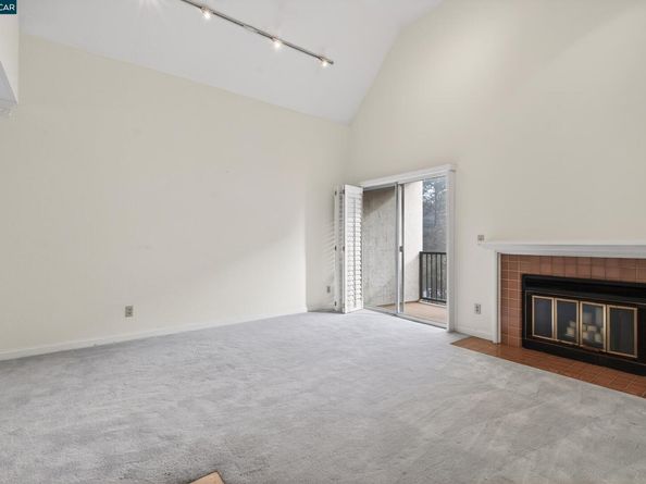 3183 Wayside Plz 320, Walnut Creek CA 94597