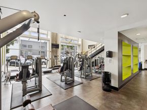 311 Oak St 720, Oakland CA 94607