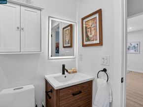 1515 Hampel St, Oakland CA 94602