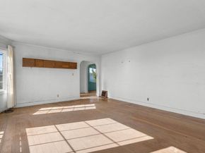 5901 Burlingame Avenue, Richmond CA 94804