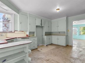 5901 Burlingame Avenue, Richmond CA 94804