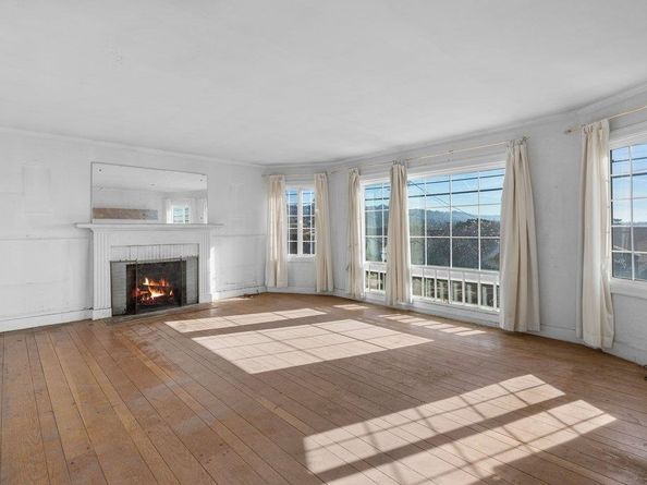 5901 Burlingame Avenue, Richmond CA 94804