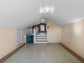 5901 Burlingame Avenue, Richmond CA 94804