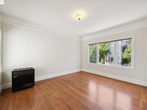 309 63rd Street, Oakland CA 94618