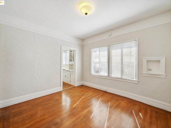 309 63rd Street, Oakland CA 94618