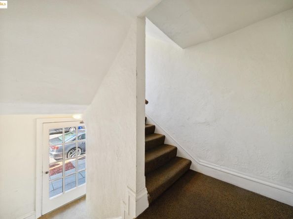 309 63rd Street, Oakland CA 94618