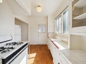 309 63rd Street, Oakland CA 94618