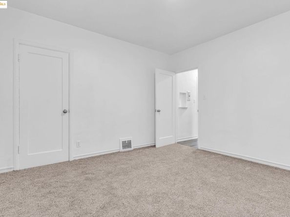 5492 Ruth Ave, Oakland CA 94601