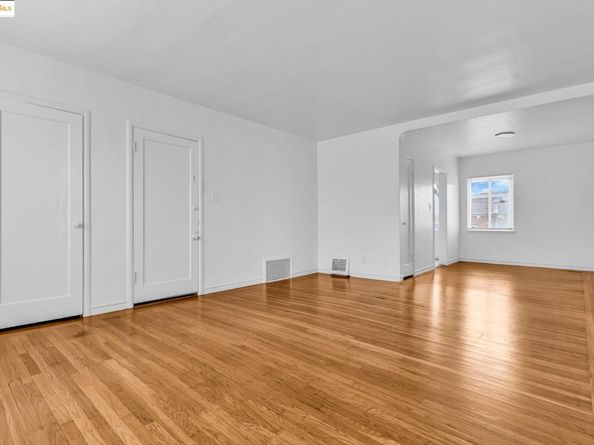 5492 Ruth Ave, Oakland CA 94601