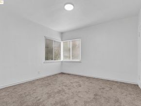 5492 Ruth Ave, Oakland CA 94601