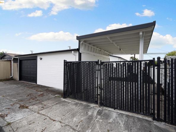 2839 Esmond Ave, Richmond CA 94804